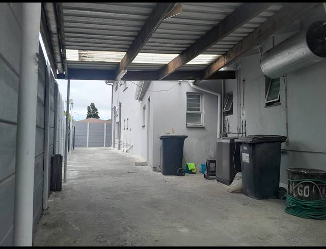 1 bed property to rent in RAVENSMEAD